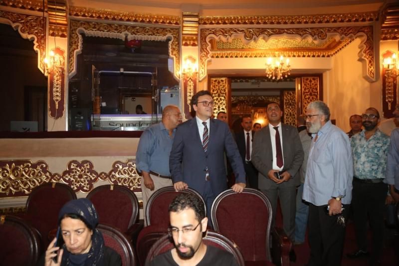 وزير الثقافة يتفقد مسارح ”القومي- الطليعة- العرائس” ويؤكد على التواصل مع وزيرة...