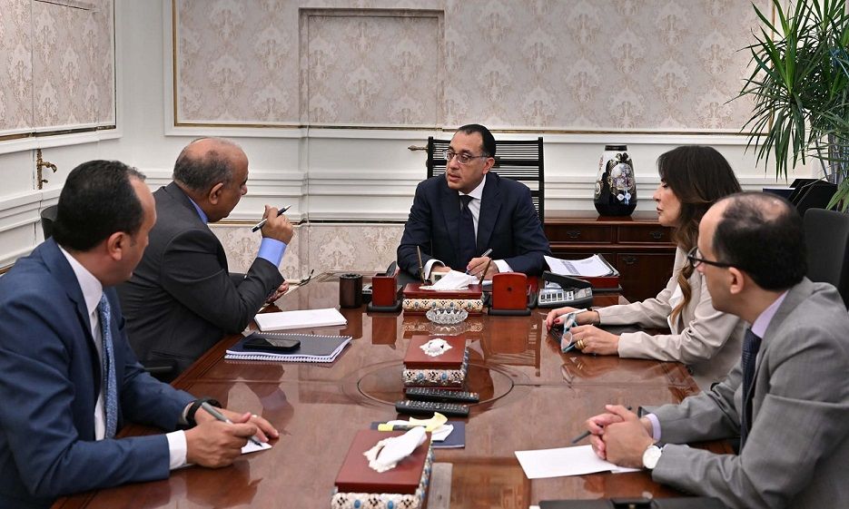 محمود عصمت: لجان لمتابعة تنفيذ مشروع الربط الكهربائي مع…