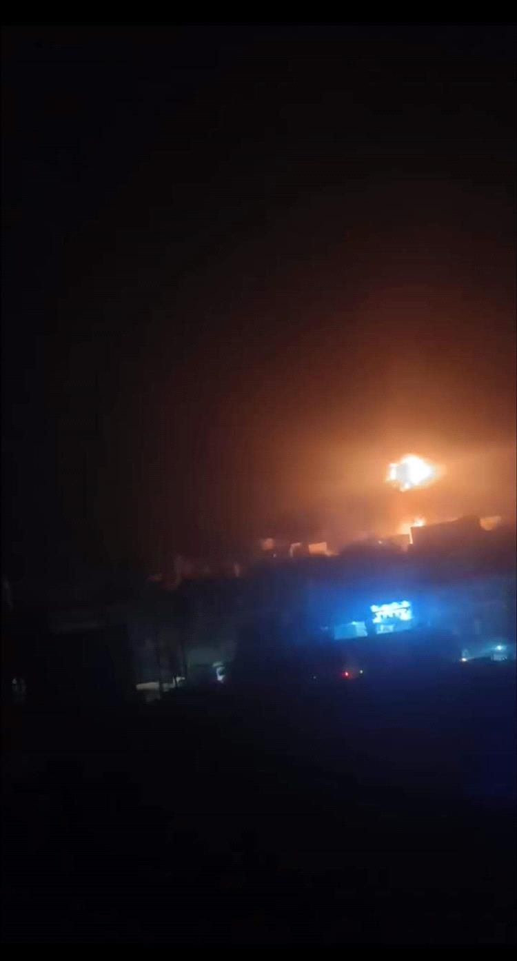 اليمن : مصادر تكشف سبب الإنفجارات العنيفة التي هزت العاصمة صنعاء قبل قليل !