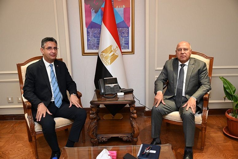 وزيرا النقل والتموين يناقشان مقترحات تيسير تداول وتوزيع…