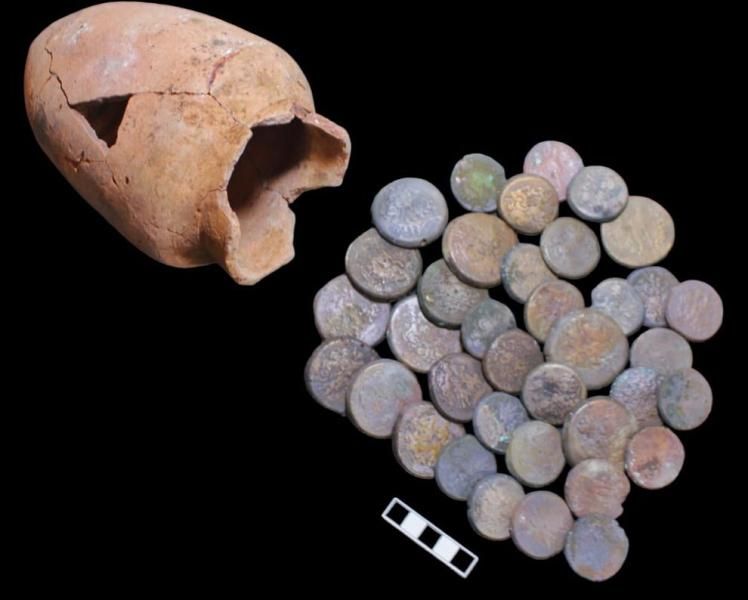 البعثة الأثرية المصرية التابعة للمجلس الأعلى للآثار تنجح في الكشف عن 63...