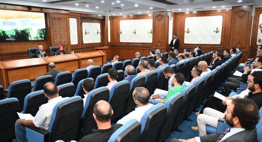 كامل الوزير: تعديل تشريعي لتقنين أوضاع المصانع المقامة على…