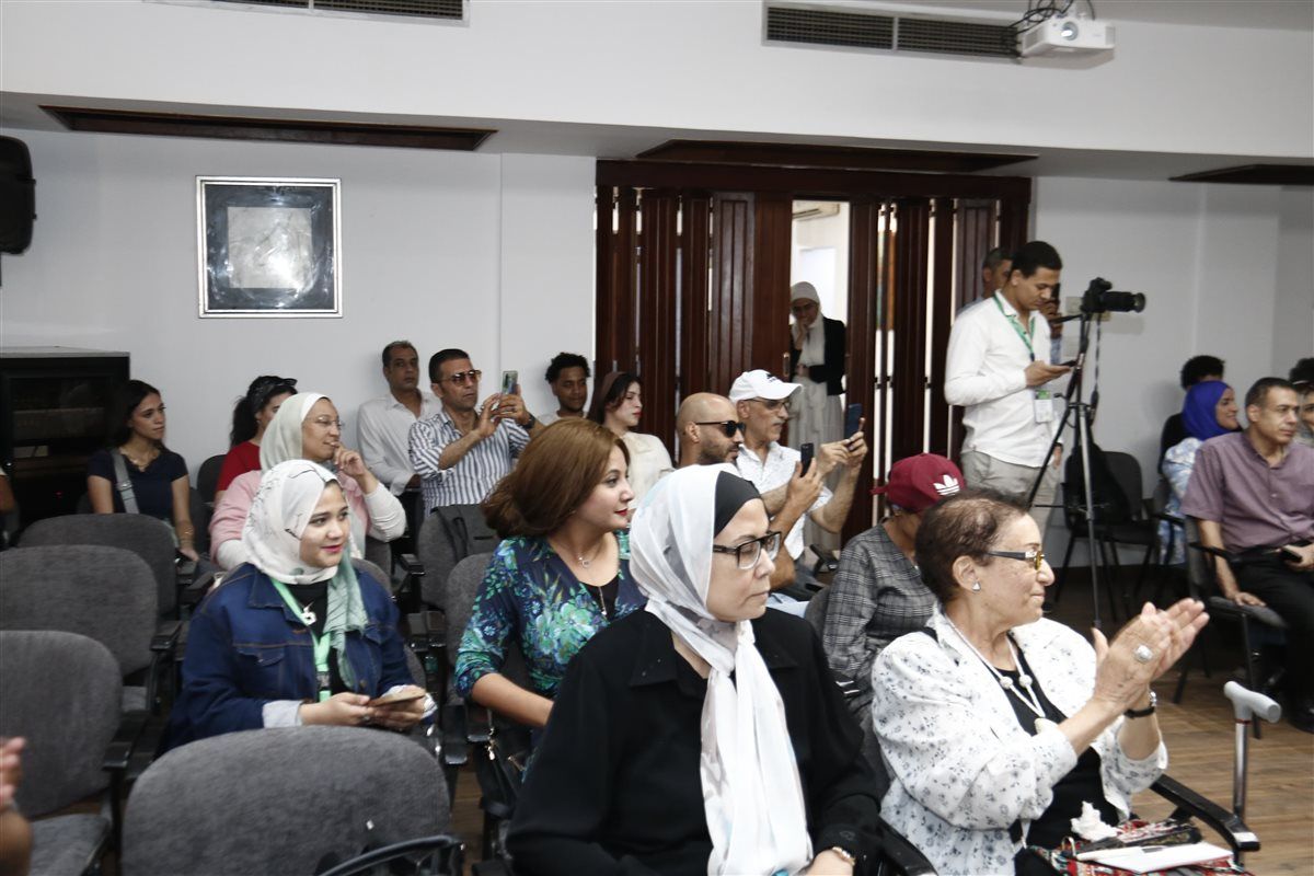 غناء وعزف وتوثيق في ندوة "راويات السيرة".. قديما وحديثا بمهرجان المسرح المصري