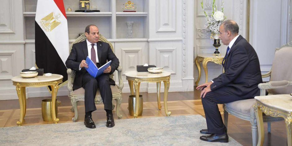 الرئيس السيسي يستقبل وزير الخارجية ويثمن الجهود التي تبذلها اللجنة العليا الدائمة لحقوق الإنسان
