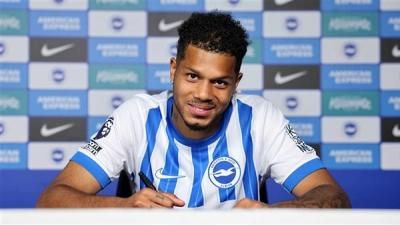 برايتون يتعاقد مع المهاجم الفرنسي روتر