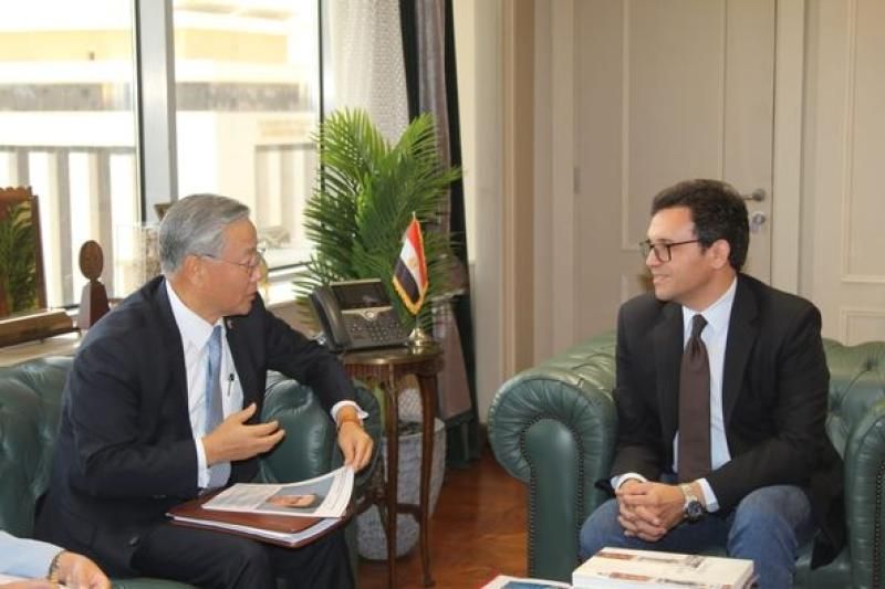 وزير الثقافة يلتقي سفير كوريا الجنوبية لتعزيز التعاون والتنسيق للاحتفاء بمرور ثلاثين...