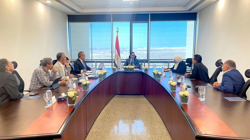 وزير الاستثمار: تعظيم استفادة قطاع صناعة السيراميك من برامج…