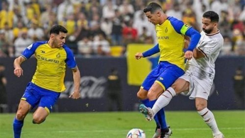 جماهير النصر توجه رسالة نارية في الملعب قبل مواجهة الرائد ! والنصر يشعل المباراة