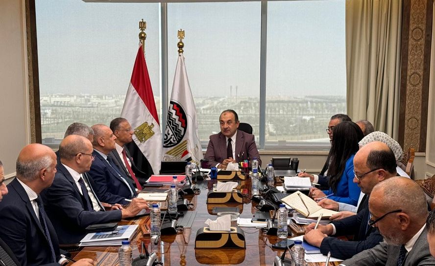 وزير قطاع الأعمال: نستهدف تعظيم عوائد الأصول وتطوير أداء…