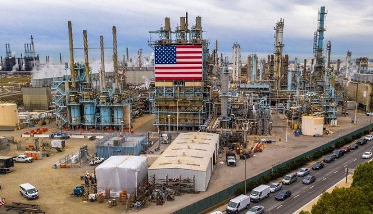 الولايات المتحدة تشتري ما يقرب من 2.5 مليون برميل من النفط…