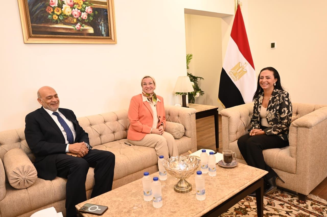 وزيرة التضامن الاجتماعي تبحث مع وزيرة البيئة سبل التعاون بين…