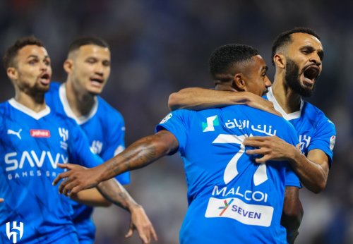 الهلال يمارس هوايته بفوز مريح على الأخدود في دوري روشن