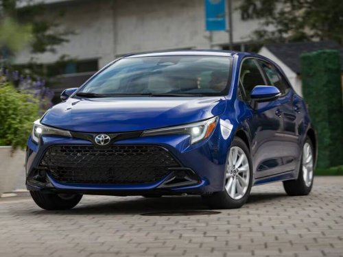 السيارة الأكثر طلبا.. مواصفات سيارة تويوتا كورولا 2025 Toyota corolla