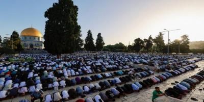 أخبار اليمن : 40 ألفاً أدوا صلاة الجمعة في الأقصى