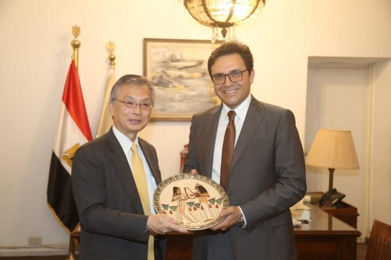 وزير الثقافة يستقبل سفير اليابان في القاهرة لبحث تكثيف التعاون في المجالات...