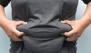 ينسف دهون البطن العنيدة خلال أيام فقط .. تعرف على المشروب السحري