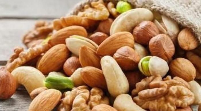 اليك 3 أنواع من “المكسرات القاتلة” التي تدمر الجسم وتقضي عليه.. تعرف عليها