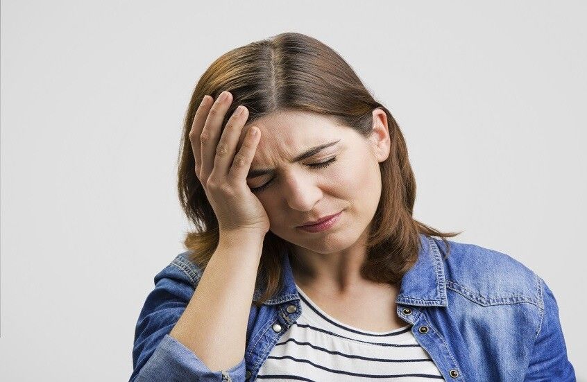 تجنبها فورا. هذه الأغذية تسبب الصداع.. اليك البدائل الصحية