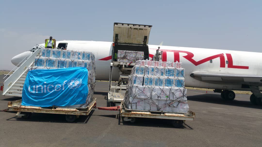 اليمن: طائرة جديدة تصل مطار صنعاء الدولي.. وهذا ماتحمله؟