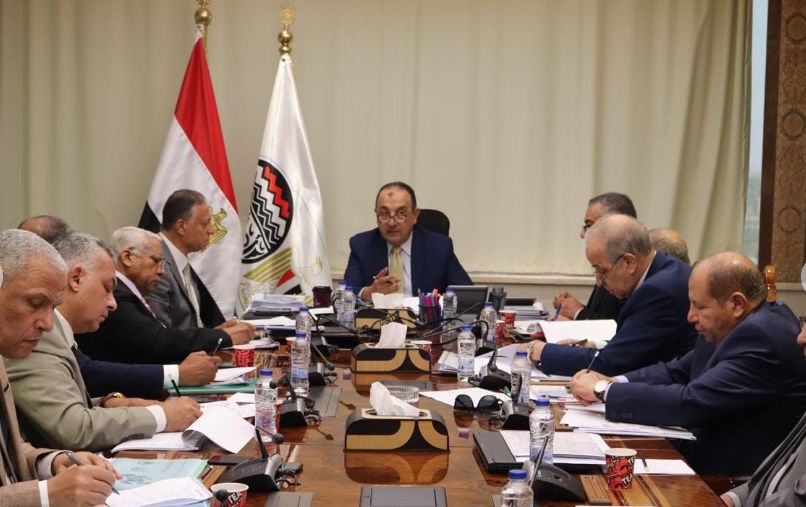 وزير قطاع الأعمال: متابعة دورية للمشروعات وتوسيع الشراكة مع…