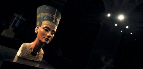 مصر تطالب بإعادة رأس نفرتيتي من برلين