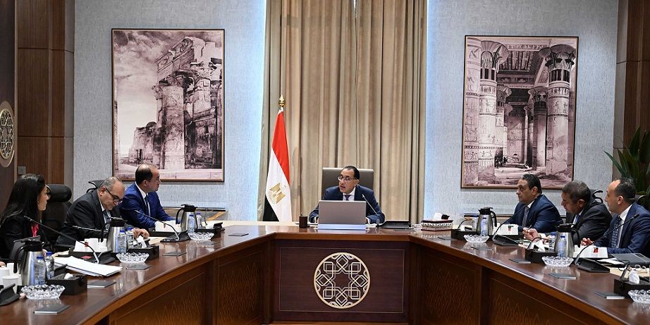 رئيس الوزراء يتابع إجراءات تفعيل وكالة ضمان الصادرات…