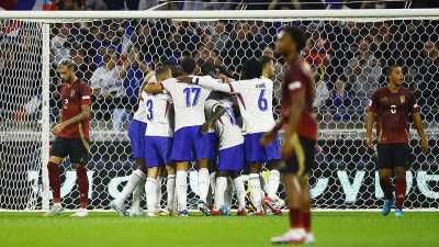 فرنسا تتعافى بثنائية والنرويج تصعق النمسا