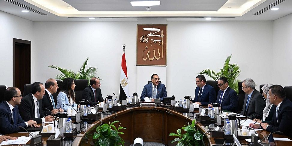 مدبولي: توفير كافة الحوافز لدعم صناعة الدواء وتلبية احتياجات…