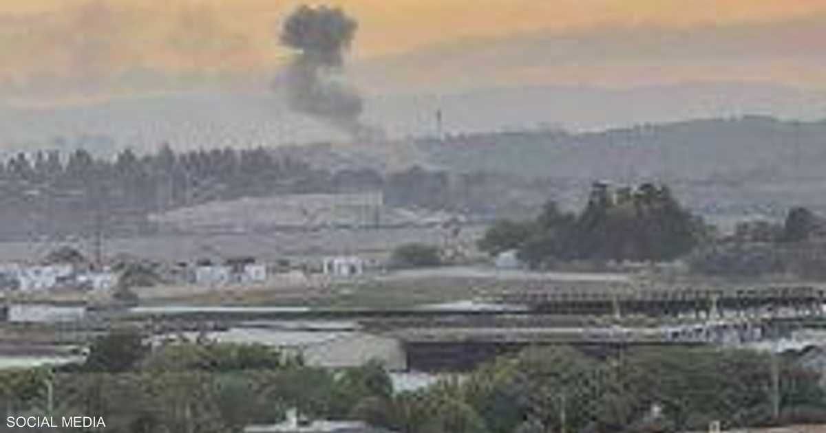 العالم اليوم - فيديو.. صاروخ بالستي من اليمن يسقط بمنطقة مفتوحة وسط إسرائيل