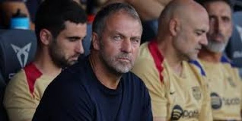 فليك يحدد بديل أولمو في مباراة برشلونة وموناكو في دوري أبطال أوروبا