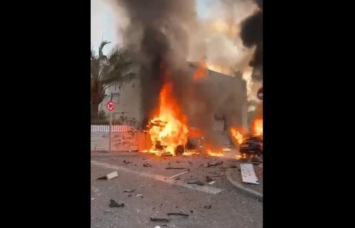 إطلاق 11 صاروخا تجاه حيفا وخليجها