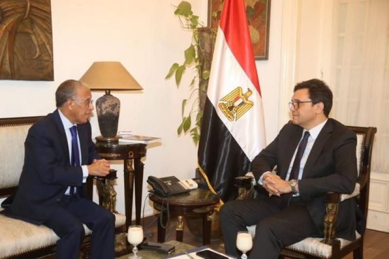وزير الثقافة يلتقي سفير المغرب بالقاهرة لبحث تعزيز أطر التعاون الثقافي بين...