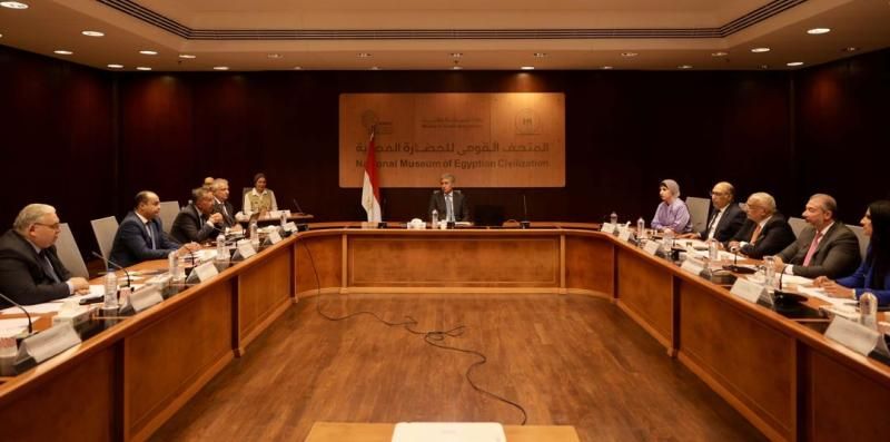 وزير السياحة والآثار يترأس الاجتماع الأول لمجلس إدارة هيئة المتحف القومي للحضارة...