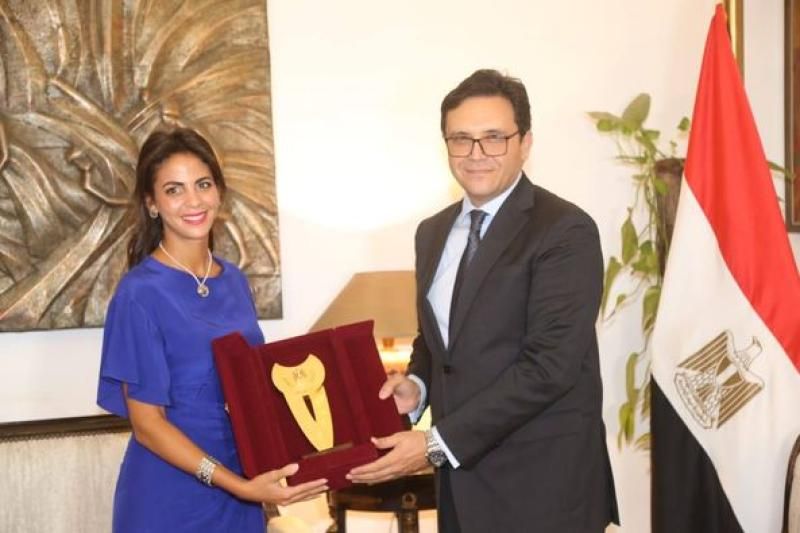 وزير الثقافة يُكرم السوبرانو المصرية العالمية ”فاطمة سعيد” ويحتفي بفوزها ب”جائزة الثقافة...