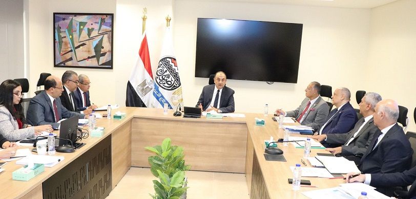 وزير قطاع الأعمال: تكثيف الجهود للنهوض بالقطاعات الصناعية…