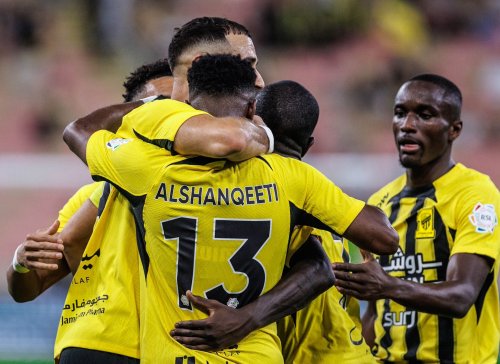 نجم الاتحاد يتعرض لإصابة خطيرة ويفقد الوعي خلال مباراة العين في كأس الملك ! تفاصيل كاملة