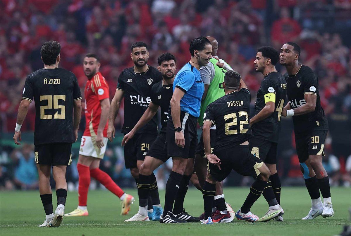 عاجل.. رد تحكيمي حاسم حول صحة ركلة جزاء الأهلي أمام الزمالك