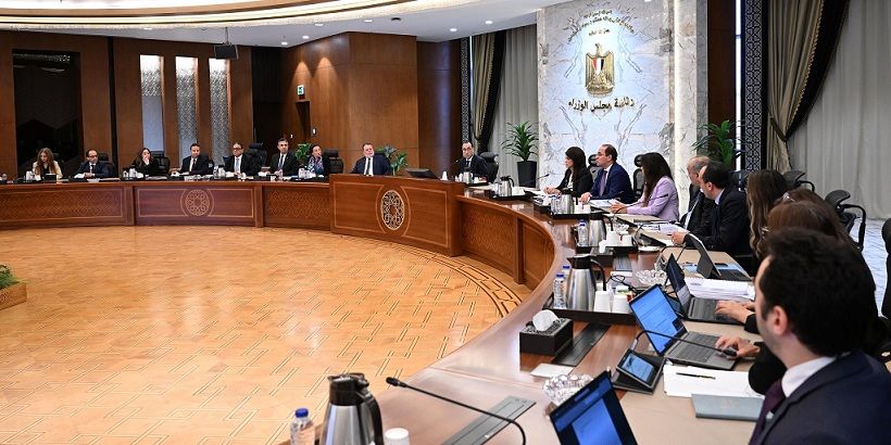 رئيس الوزراء يوجه بتكثيف العمل للخروج بإجراءات محفزة لقطاع…