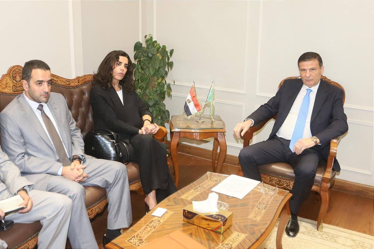 وزير الزراعة يبحث مع مجموعة الغانم الكويتية تعزيز…