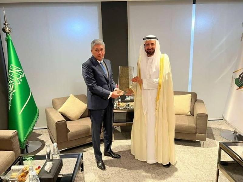 وزير السياحة والآثار يختتم زيارته الحالية للمملكة العربية السعودية بلقاء وزير الحج...