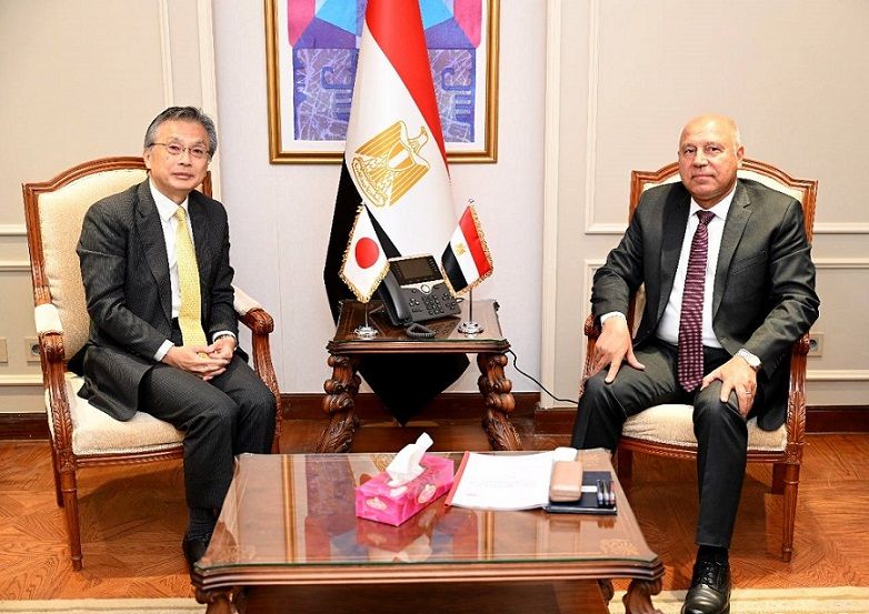 وزير الصناعة يبحث موقف مصنع يازاكي للأنظمة الكهربائية في…