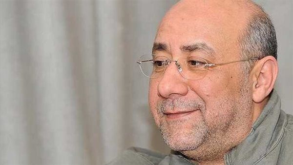 بهاء الدين محمد يحتفل بعيد ميلاد عمرو دياب