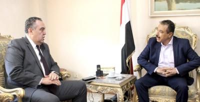 أخبار اليمن : حرص أممي على حلول توافقية لتحييد الاقتصاد اليمني وصرف المرتبات