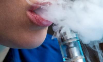 أخبار اليمن : تحذير صحي “مرعب” لمستخدمي السجائر الإلكترونية