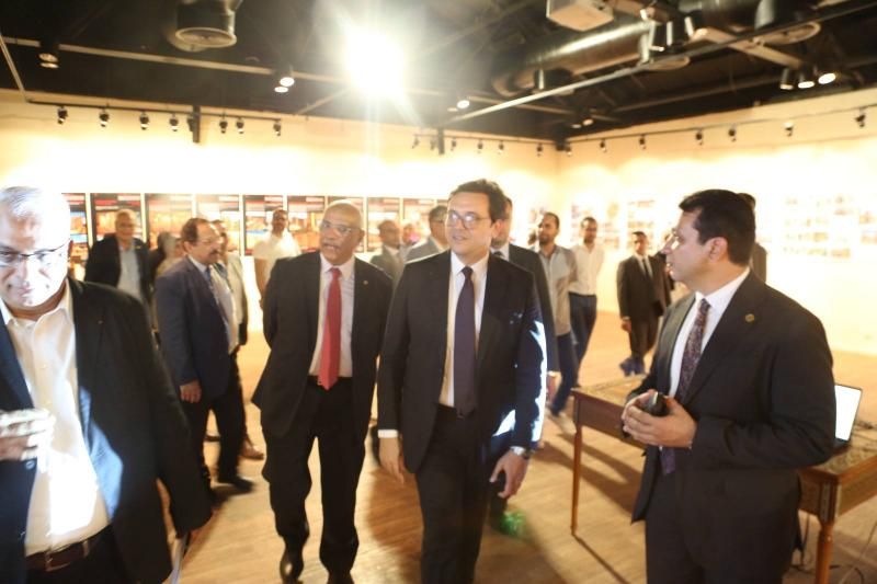 وزير الثقافة يفتتح معرض ”حياة جديدة لتراث قديم” ضمن فعاليات الاحتفال باليوم...