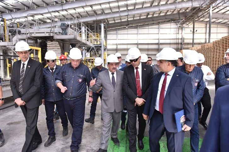 محمد جبران يحث العمال على بذل الجهود لزيادة الإنتاج للمشاركة…