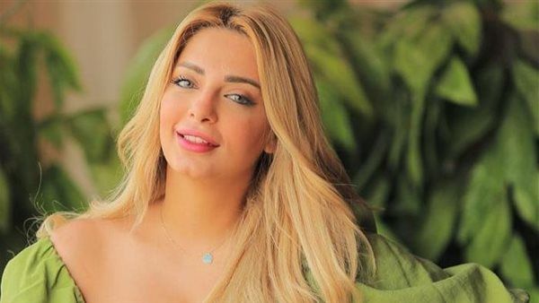 مي حلمي: "أسمي سبب لي عقدة نفسية في طفولتي"