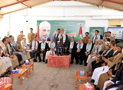 أخبار اليمن : بن حبتور يُقدَم واجب العزاء في استشهاد القائد يحيى السنوار