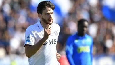 نابولي ينفرد بصدارة الكالتشيو