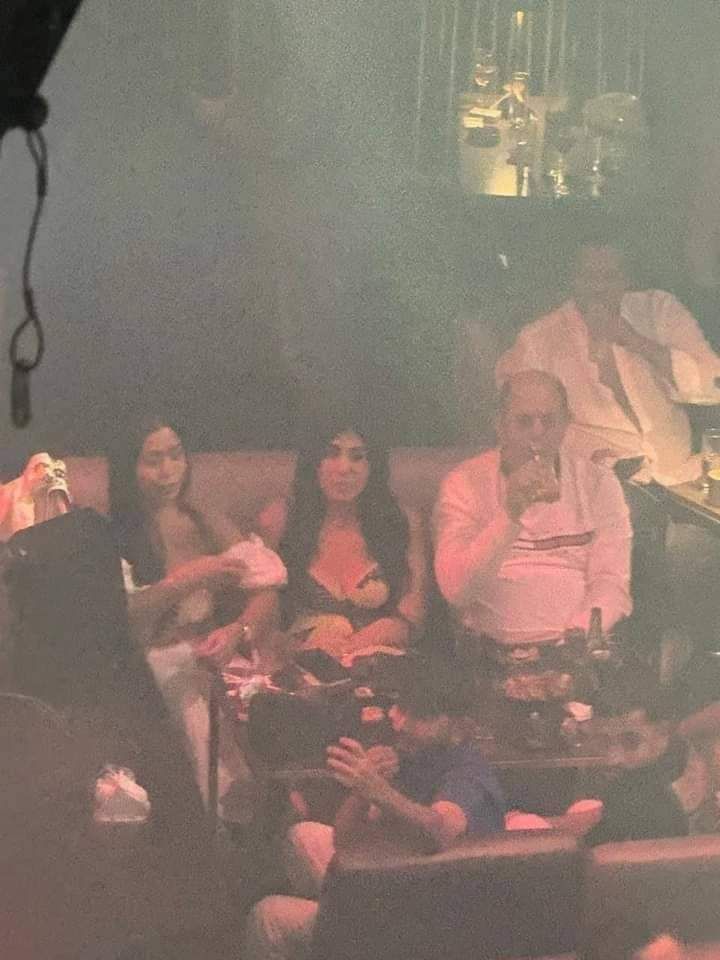 عاجل- صور الكابتن أحمد سليمان في بار تثير الجدل على السوشيال ميديا ما الحقيقة وراء اللقطات المنتشرة؟